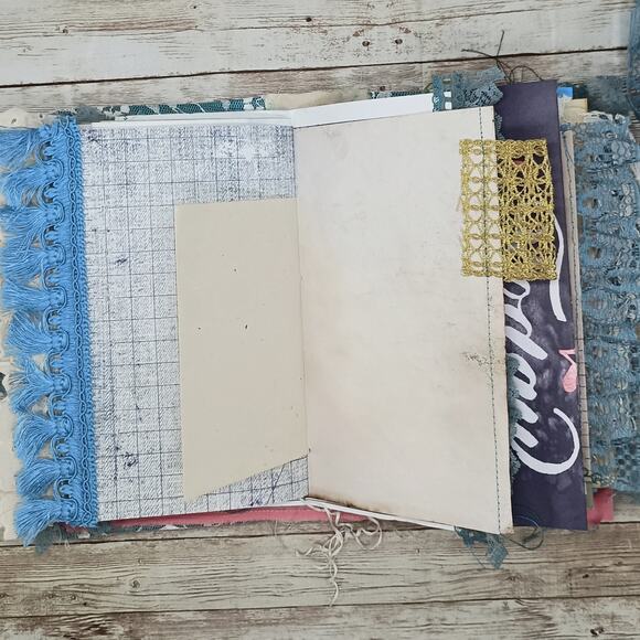 Turquoise Embellished Junk Journal: Flowers, Birds and Butterflies (Laugh) - Picture 13 of 16